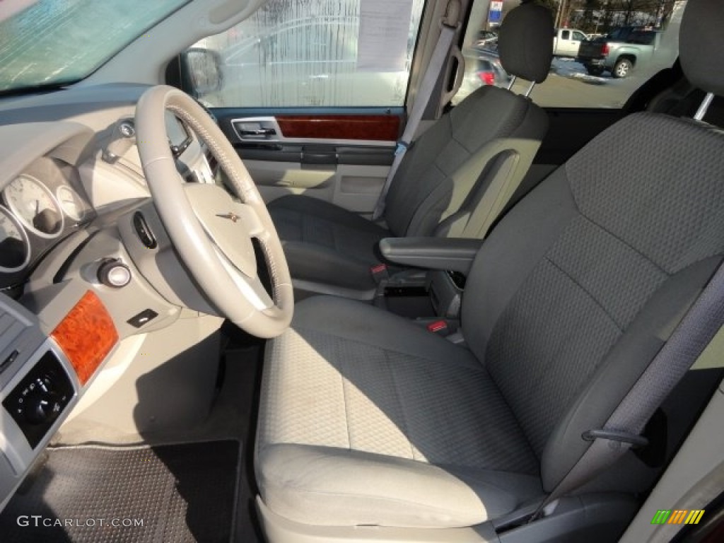 2009 Town & Country Touring - Deep Crimson Crystal Pearl / Medium Slate Gray/Light Shale photo #3