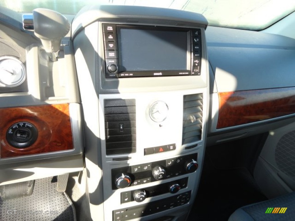 2009 Town & Country Touring - Deep Crimson Crystal Pearl / Medium Slate Gray/Light Shale photo #5