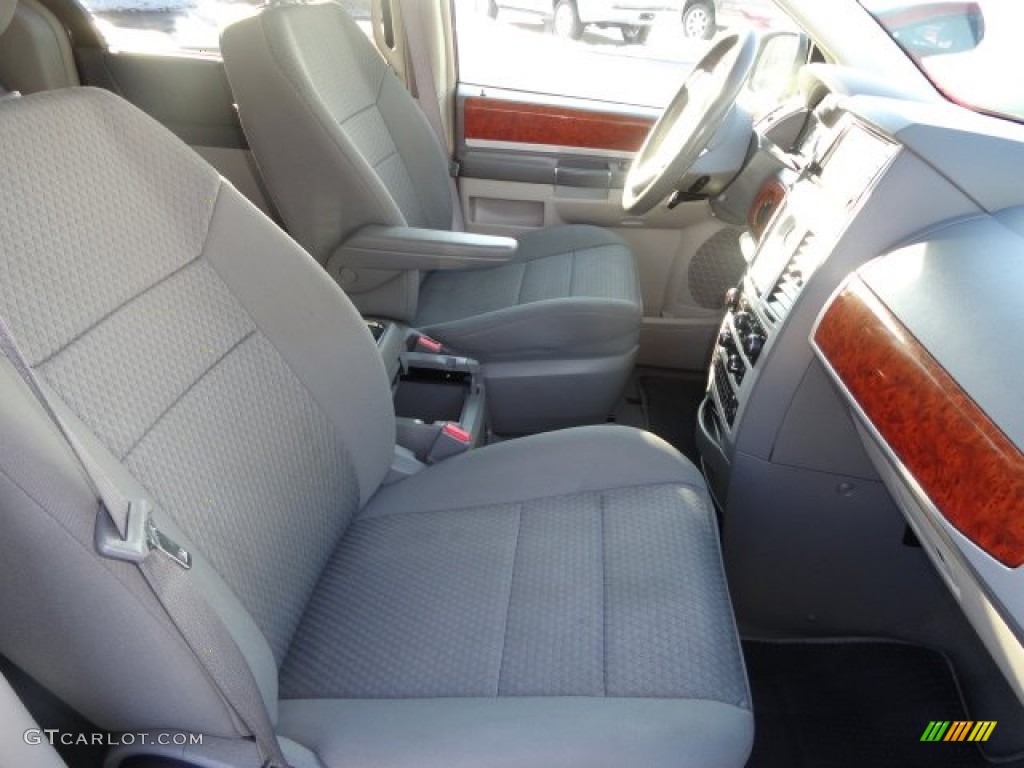 2009 Town & Country Touring - Deep Crimson Crystal Pearl / Medium Slate Gray/Light Shale photo #11