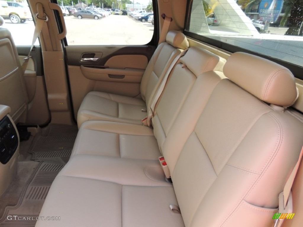2012 Chevrolet Avalanche LTZ Rear Seat Photo #79486028