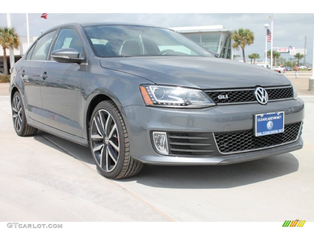 Platinum Gray Metallic Volkswagen Jetta