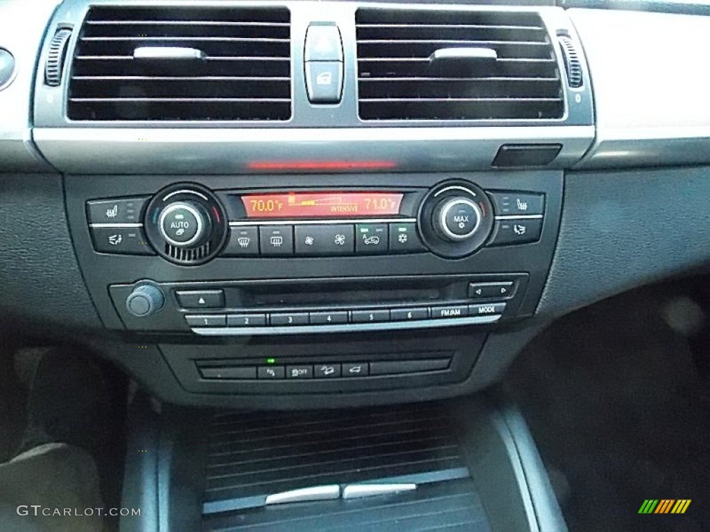2011 BMW X5 M M xDrive Controls Photo #79488797