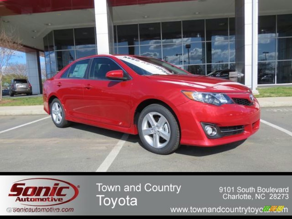 2013 Camry SE - Barcelona Red Metallic / Black photo #1