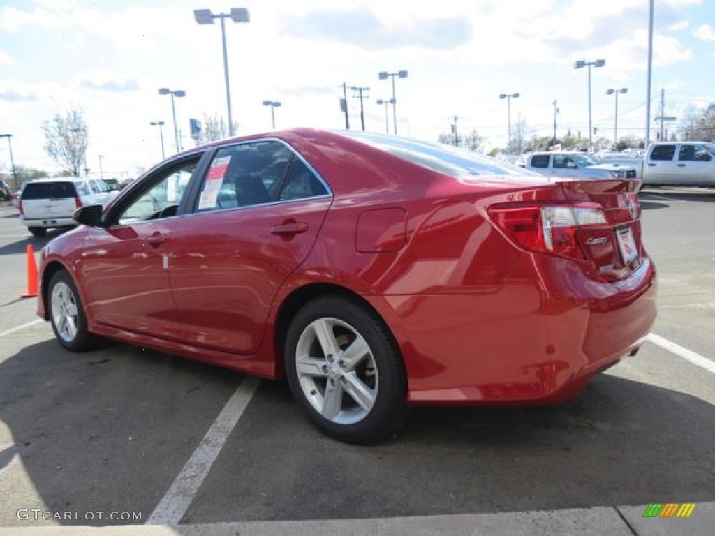 2013 Camry SE - Barcelona Red Metallic / Black photo #19