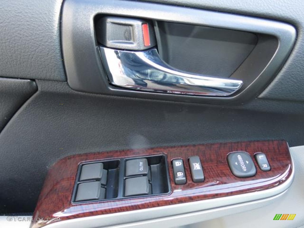 2013 Camry XLE - Cosmic Gray Metallic / Ash photo #10