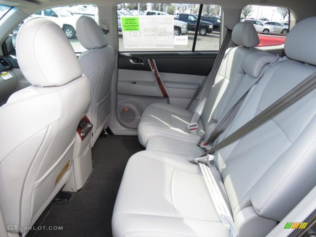 2013 Highlander Limited - Magnetic Gray Metallic / Ash photo #6