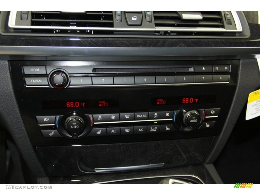 2013 BMW 7 Series 740Li Sedan Controls Photo #79493081