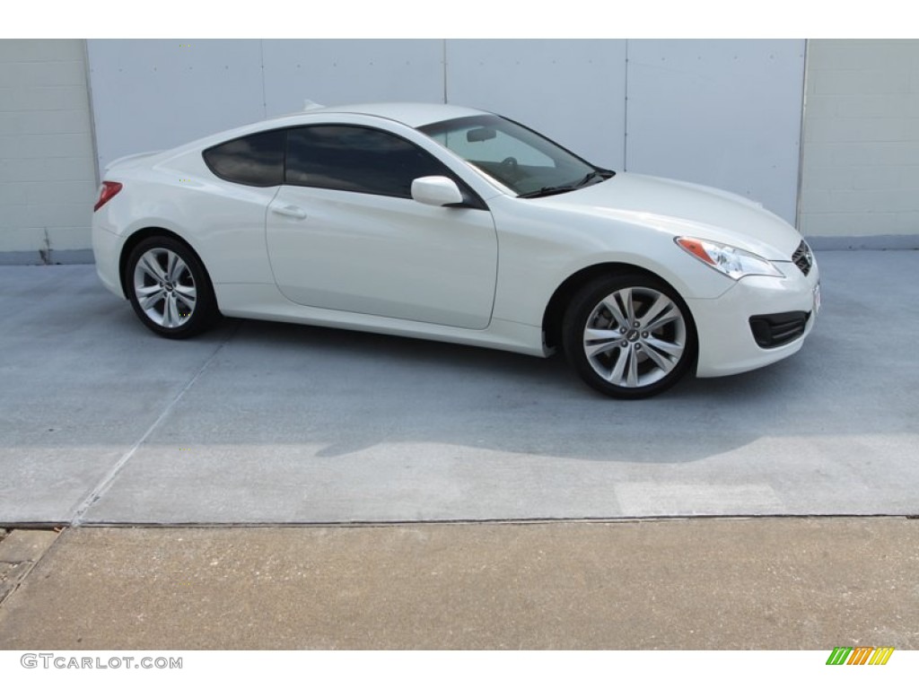 Karussell White 2011 Hyundai Genesis Coupe 2.0T Exterior Photo #79493105