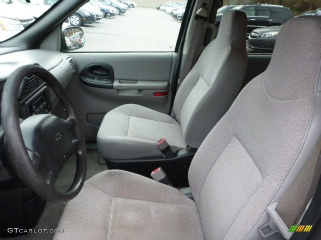 Medium Gray Interior 2004 Chevrolet Venture LS Photo #79494659