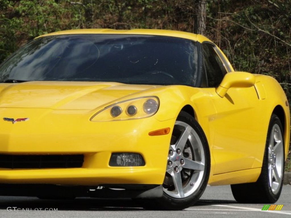 2005 Corvette Coupe - Millenium Yellow / Ebony photo #20