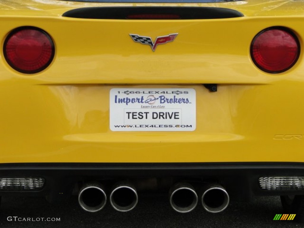 2005 Corvette Coupe - Millenium Yellow / Ebony photo #22
