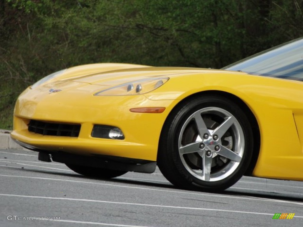 2005 Corvette Coupe - Millenium Yellow / Ebony photo #35