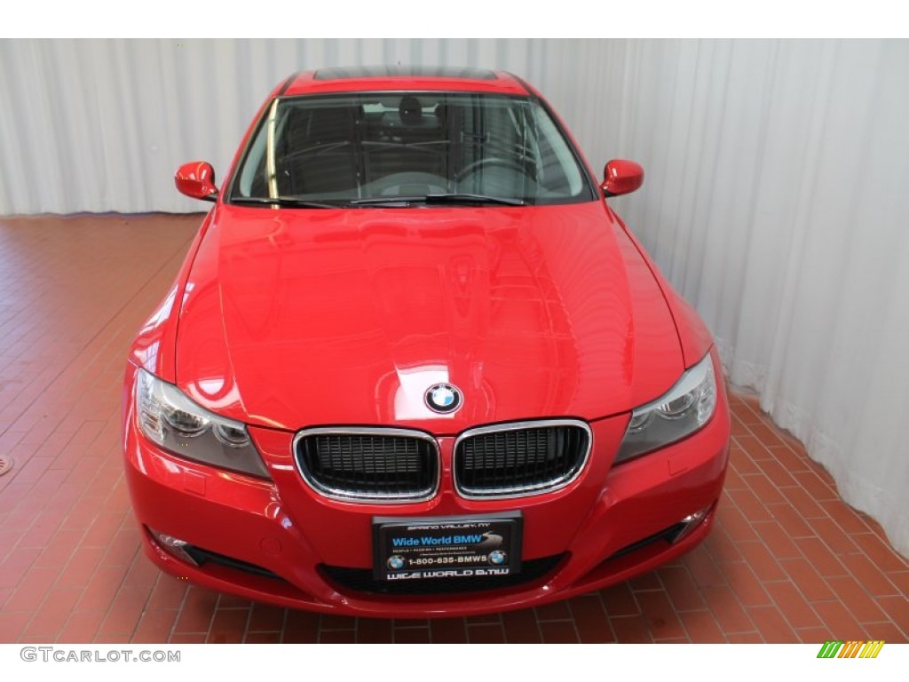 2011 3 Series 328i xDrive Sedan - Crimson Red / Black photo #2