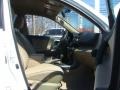 Super White - RAV4 I4 4WD Photo No. 20
