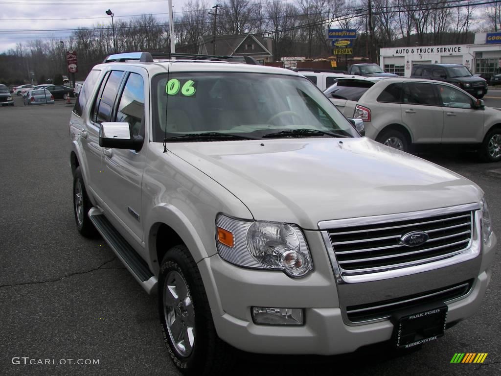 2006 Explorer Limited 4x4 - Cashmere Tri-Coat / Camel photo #3