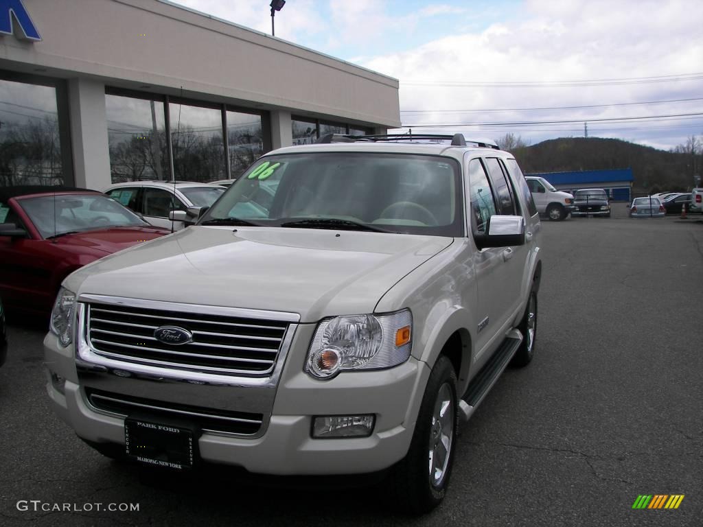 2006 Explorer Limited 4x4 - Cashmere Tri-Coat / Camel photo #6