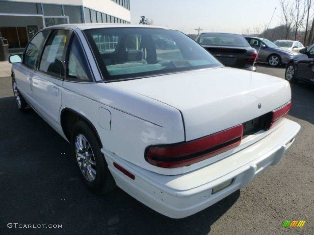 1994 Regal Custom Sedan - Bright White / Blue photo #4