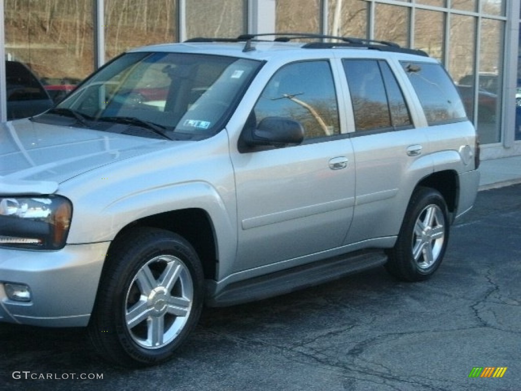 2008 TrailBlazer LT 4x4 - Moondust Metallic / Ebony photo #2