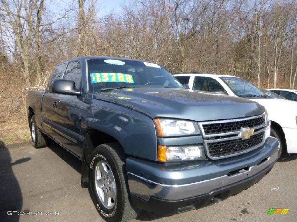 2006 Silverado 1500 Z71 Extended Cab 4x4 - Blue Granite Metallic / Dark Charcoal photo #1