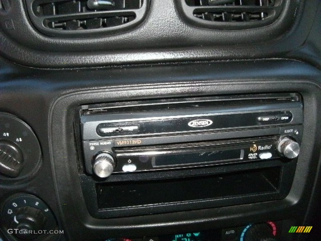2008 TrailBlazer LT 4x4 - Moondust Metallic / Ebony photo #11