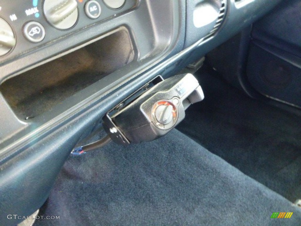 1998 C/K 2500 C2500 Extended Cab - White / Gray photo #12