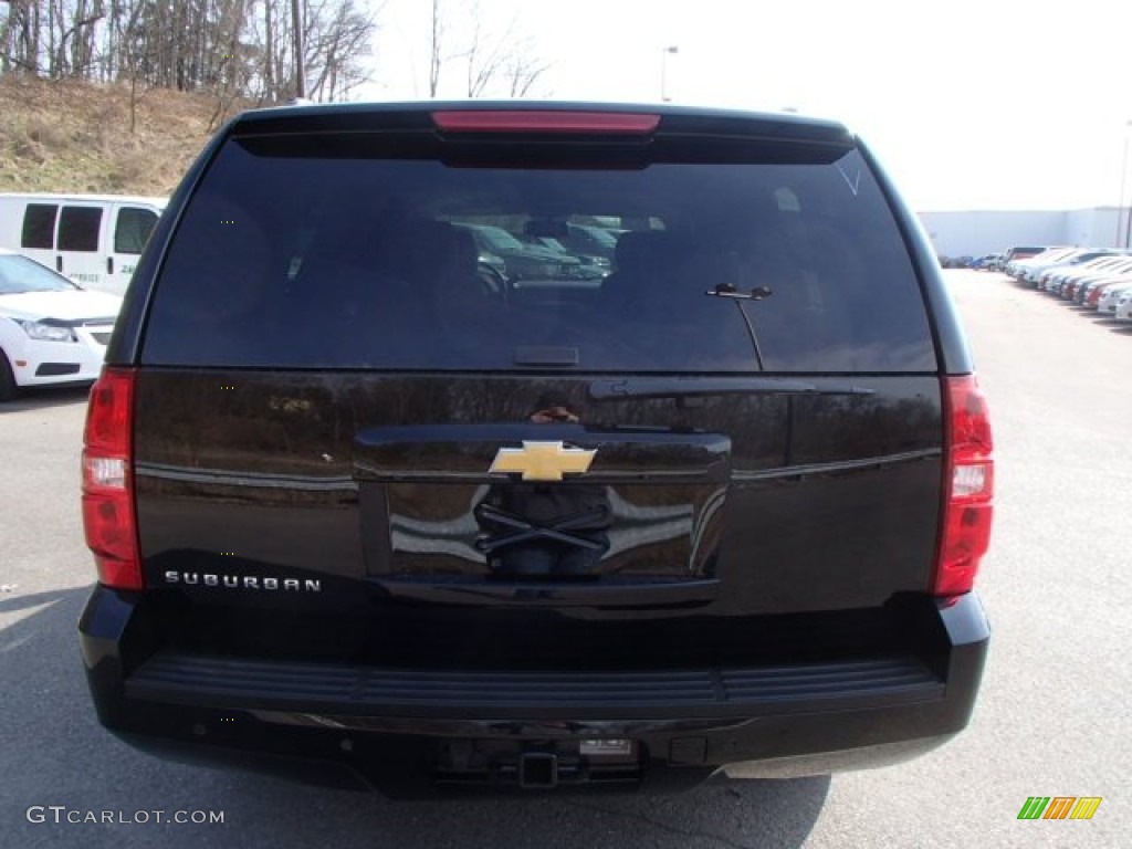 2013 Suburban LT 4x4 - Black / Ebony photo #7