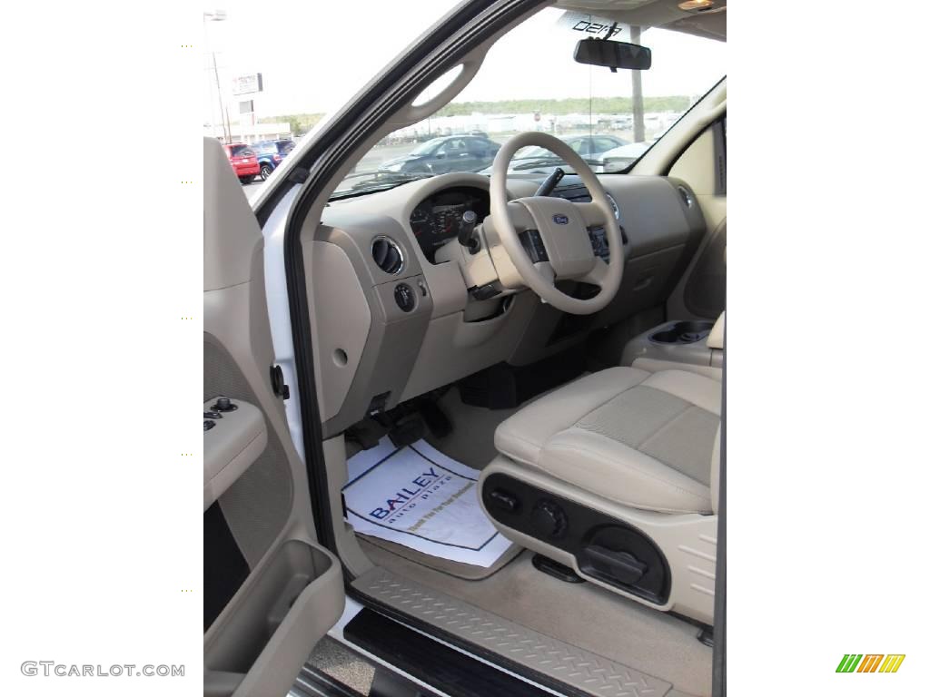 2006 F150 XLT SuperCrew - Oxford White / Tan photo #10