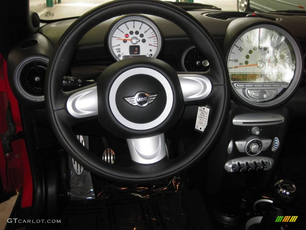 2007 Cooper S Hardtop - Chili Red / Rooster Red/Carbon Black photo #14