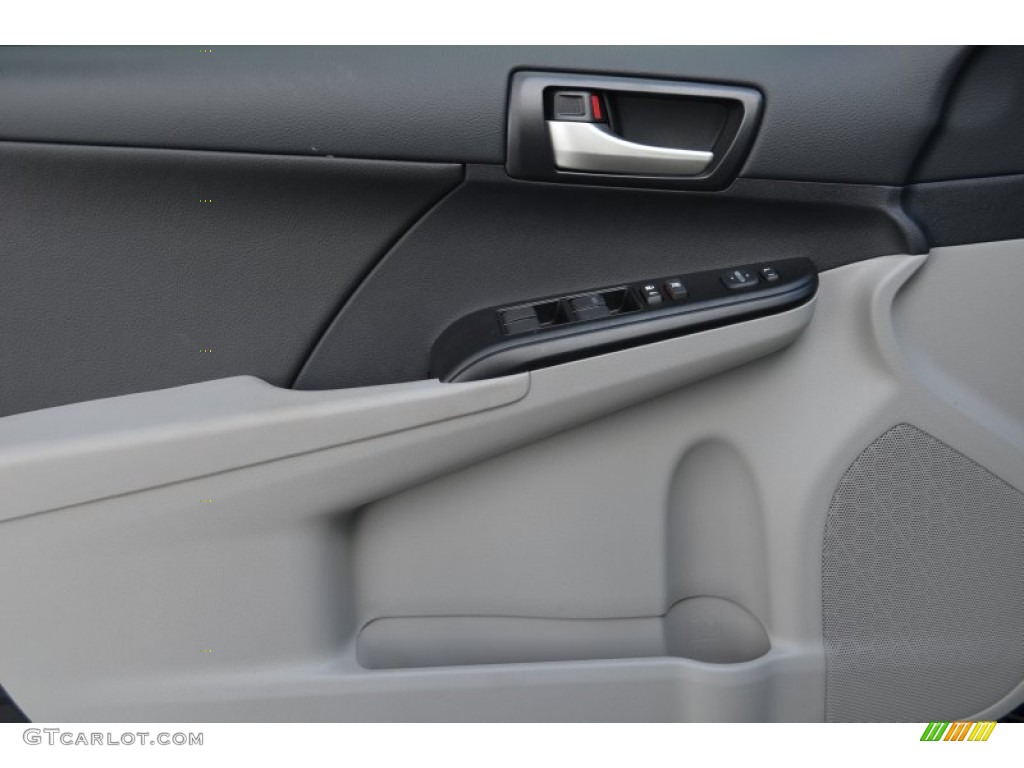 2013 Camry LE - Attitude Black Metallic / Ash photo #8