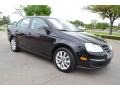 Black - Jetta SE Sedan Photo No. 7