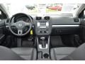 Black - Jetta SE Sedan Photo No. 14