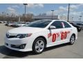 Super White - Camry SE Photo No. 1