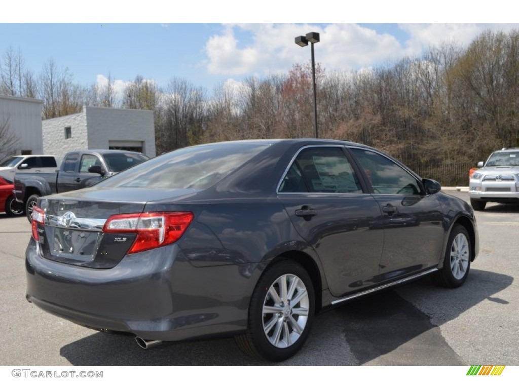 2013 Camry XLE - Magnetic Gray Metallic / Ash photo #5