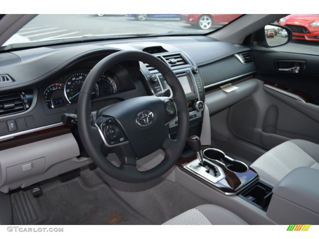 2013 Camry XLE - Magnetic Gray Metallic / Ash photo #11
