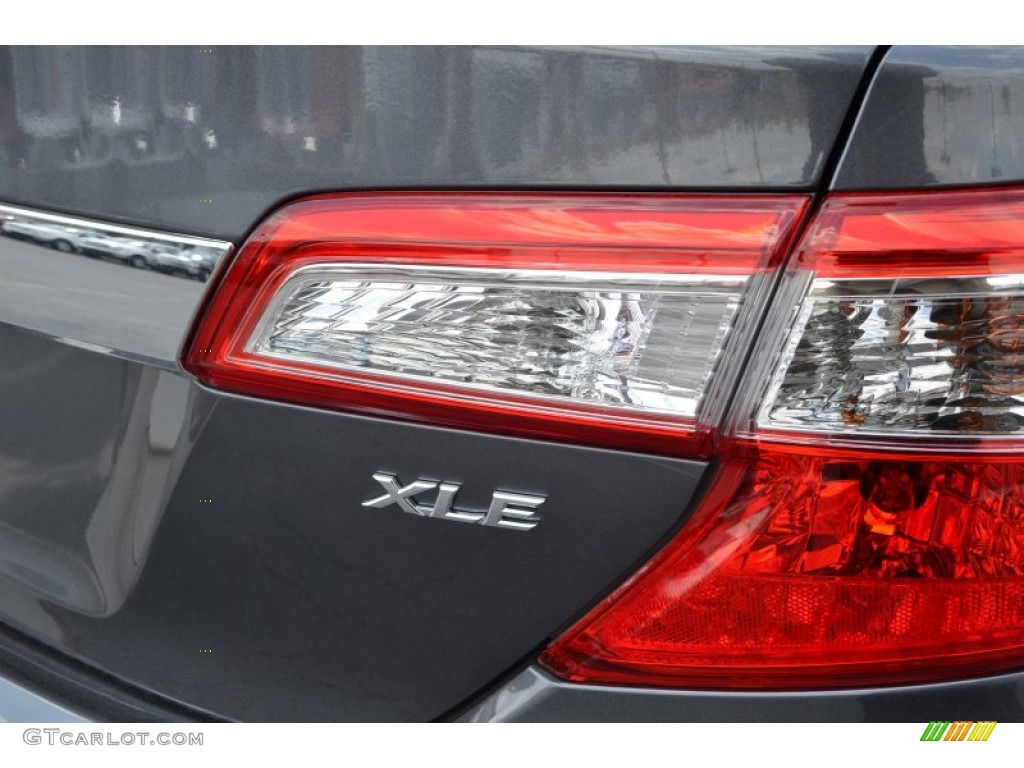 2013 Camry XLE - Magnetic Gray Metallic / Ash photo #20