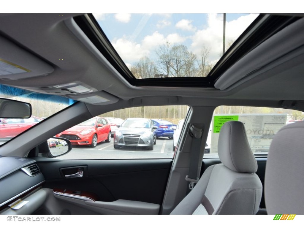 2013 Camry XLE - Magnetic Gray Metallic / Ash photo #23