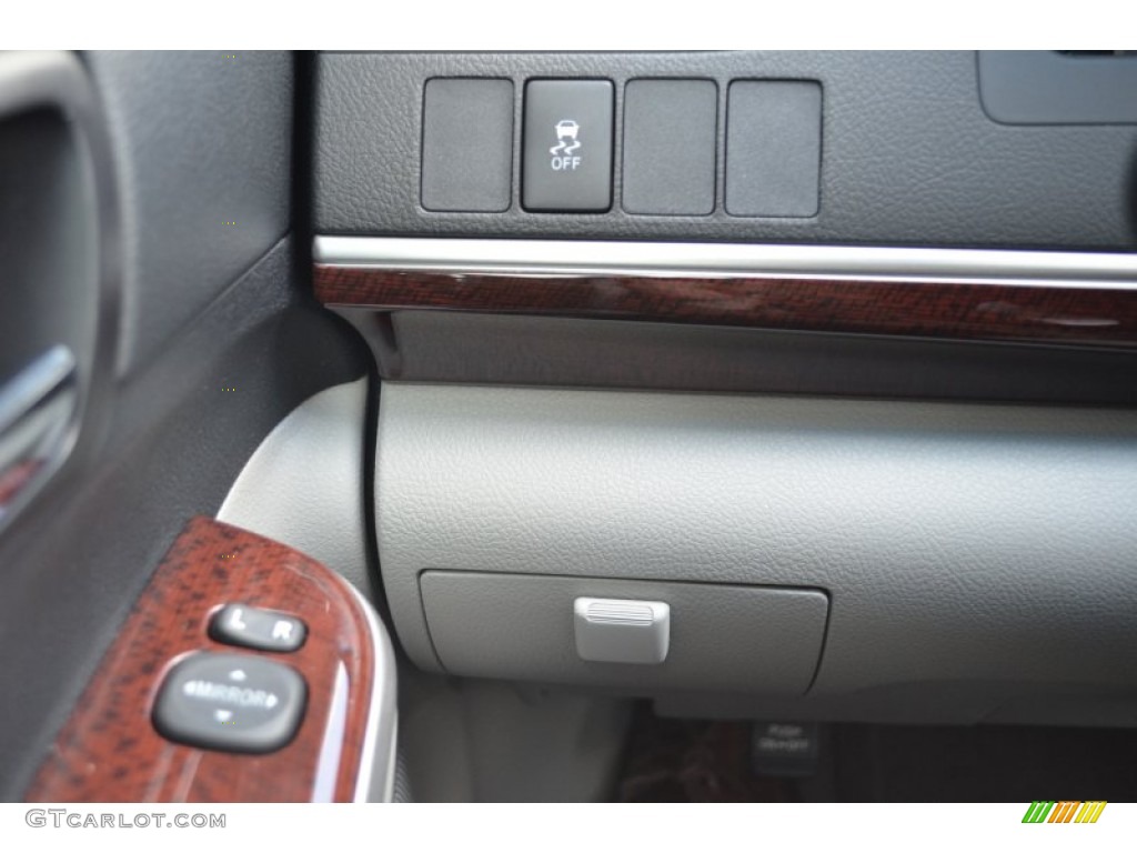 2013 Camry XLE - Magnetic Gray Metallic / Ash photo #24