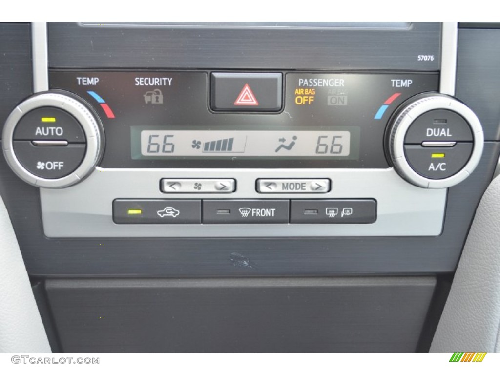 2013 Camry XLE - Magnetic Gray Metallic / Ash photo #29