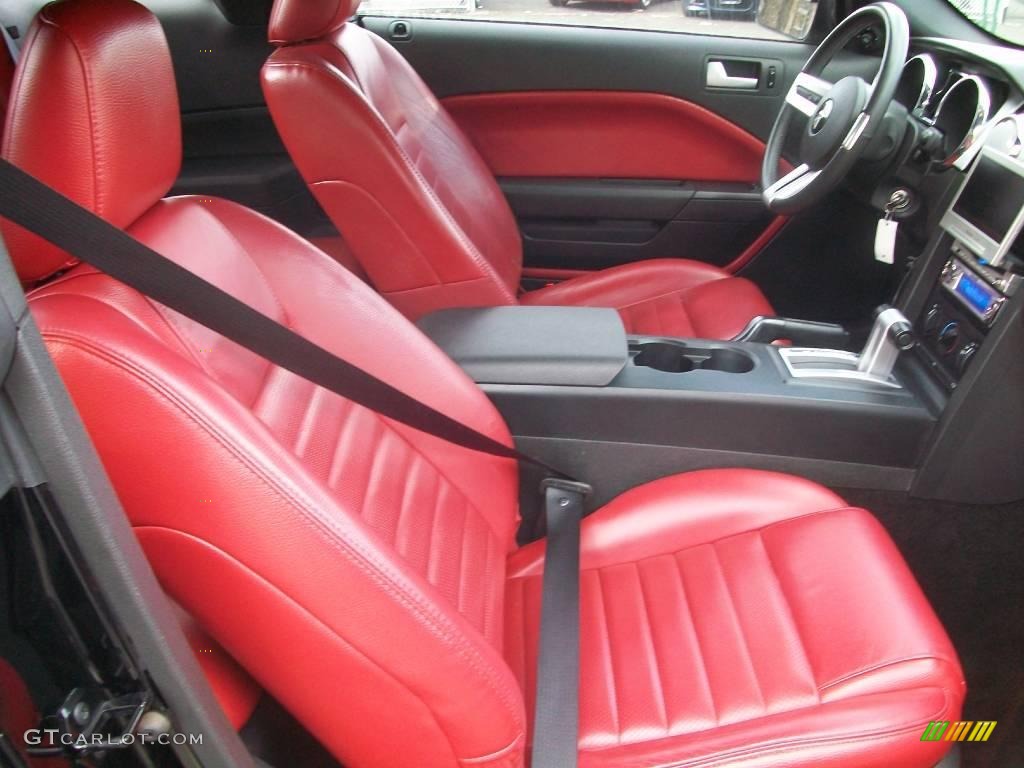 2006 Mustang V6 Premium Coupe - Black / Red/Dark Charcoal photo #15