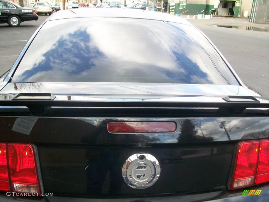 2006 Mustang V6 Premium Coupe - Black / Red/Dark Charcoal photo #31