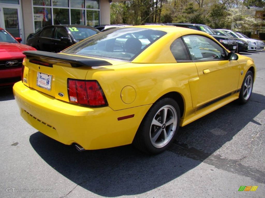 2004 Mustang Mach 1 Coupe - Screaming Yellow / Dark Charcoal photo #8