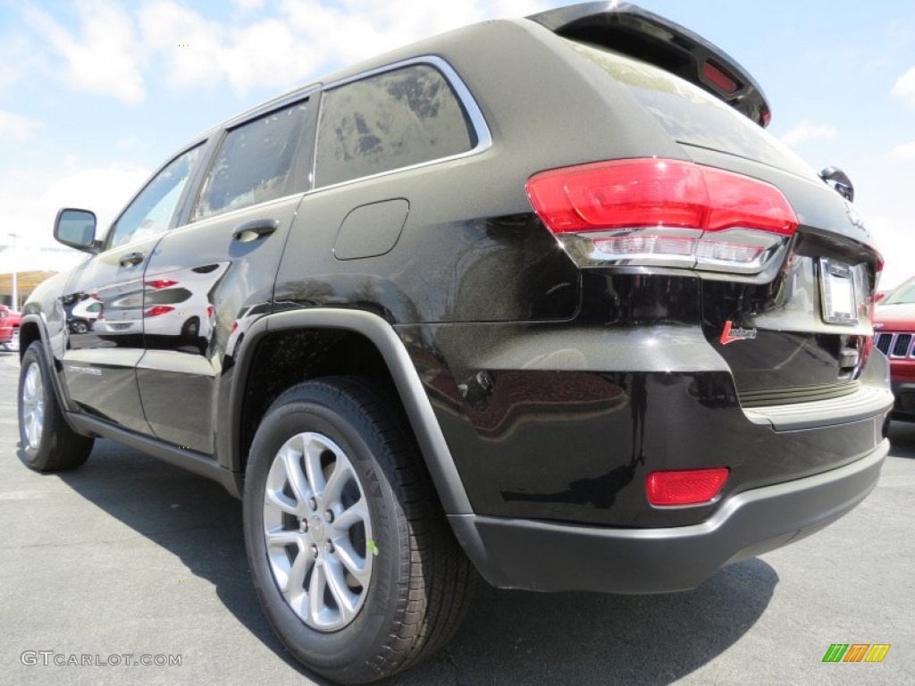 2014 Grand Cherokee Laredo - Brilliant Black Crystal Pearl / Morocco Black photo #2