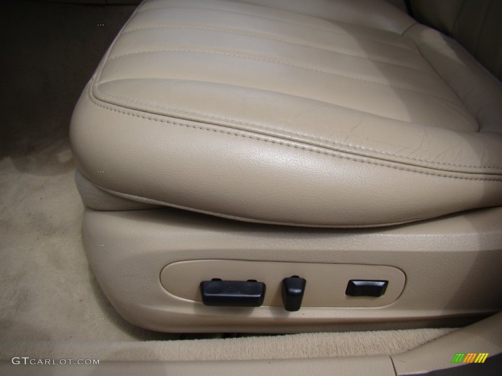 2005 Lincoln LS V6 Luxury Controls Photo #79508518