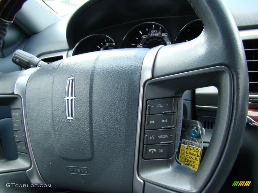 2010 Lincoln MKZ AWD Controls Photo #79509006