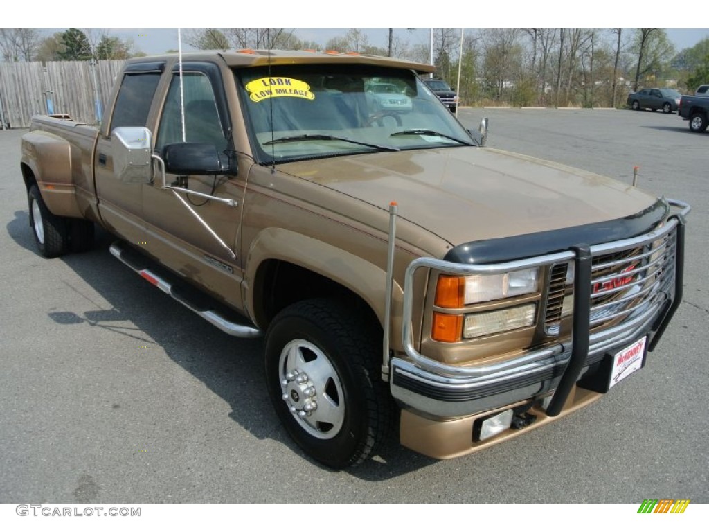 1998 Sierra 3500 SL Crew Cab 4x4 Dually - Light Autumnwood Metallic / Neutral photo #2