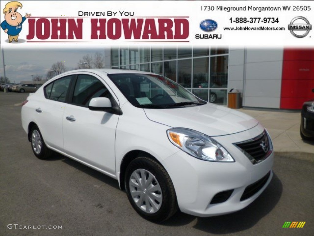 Fresh Powder White Nissan Versa