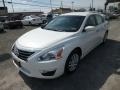 Pearl White - Altima 2.5 S Photo No. 3