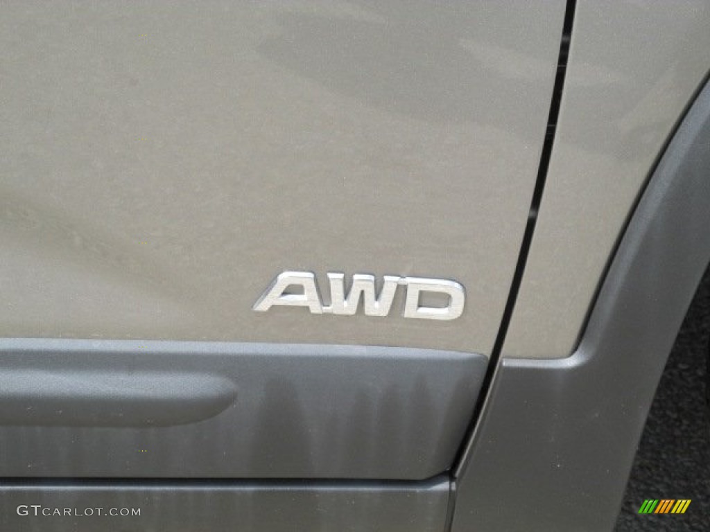 2013 Sorento LX V6 AWD - Titanium Silver / Gray photo #3