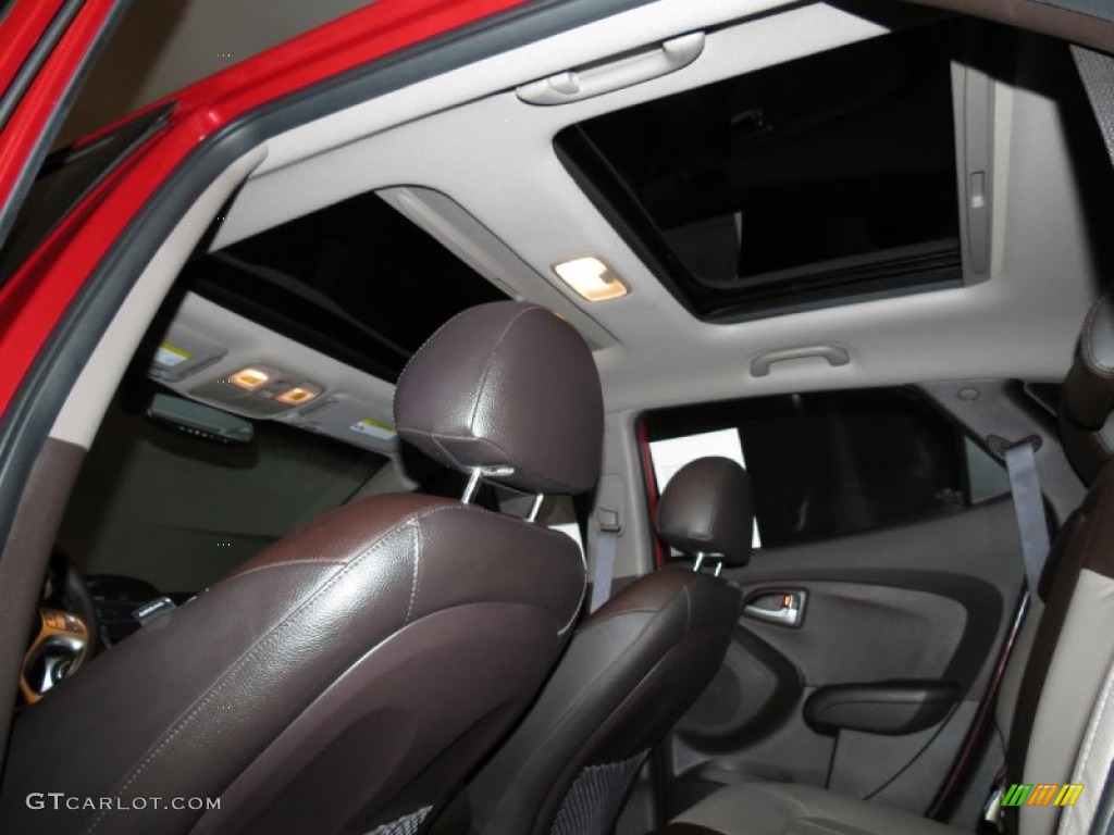 2012 Tucson Limited - Garnet Red / Taupe photo #19
