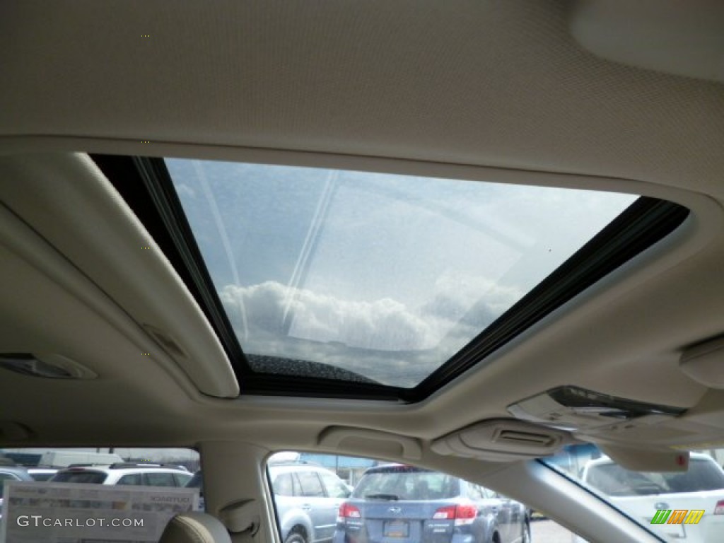 2013 Subaru Outback 2.5i Limited Sunroof Photos